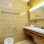 Refuge Montagnard Luxe A 1850 Avec Parking Et Wifi - Fr-1-575-225 * Courchevel